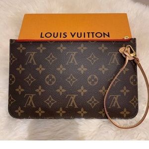 Louis Vuitton wallet/bag